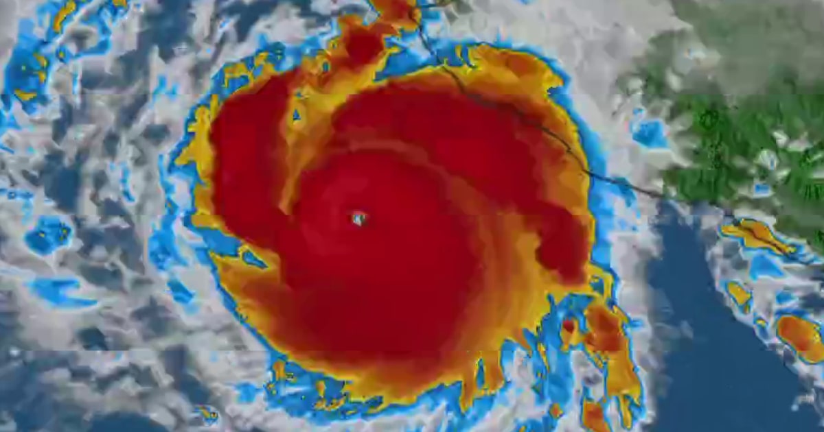 Hurricane Roslyn intensifies to Category 4, targeted to hit Mexican