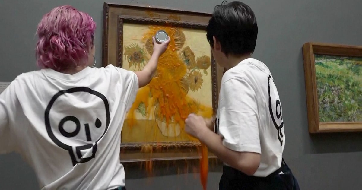 Climate protesters throw soup over Van Gogh 'Sunflowers' painting