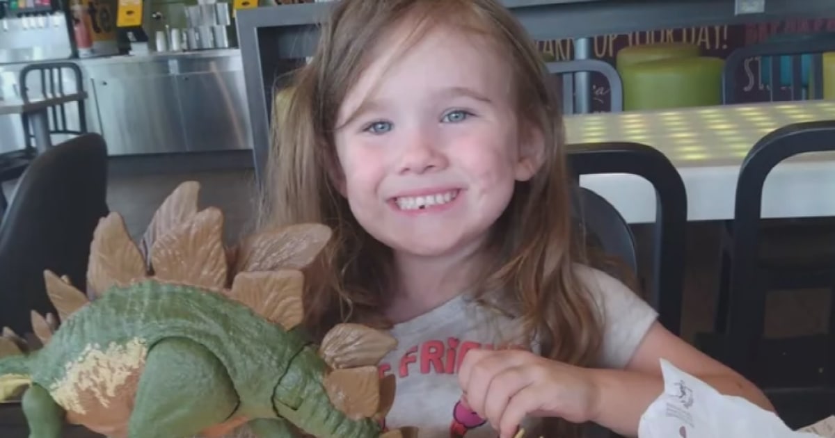 Texas mother accused of stabbing, strangling daughter to death