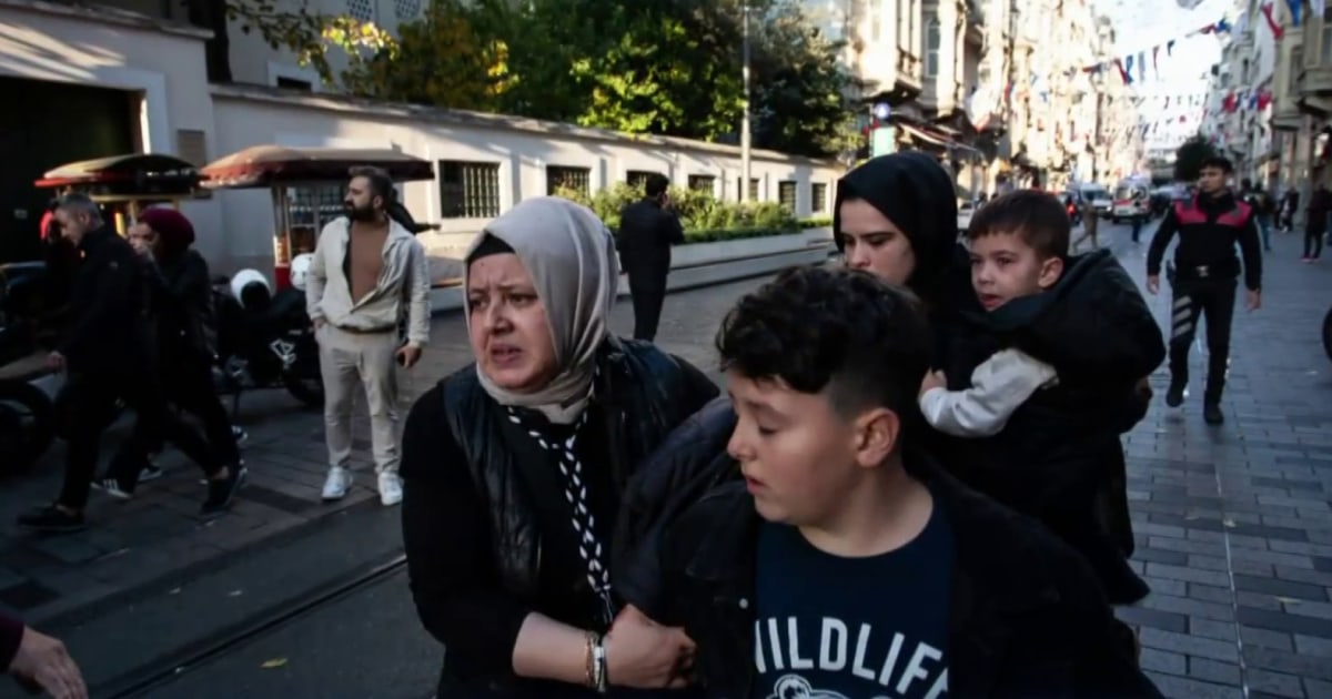 Authorities look for suspects in Istanbul massive explosion