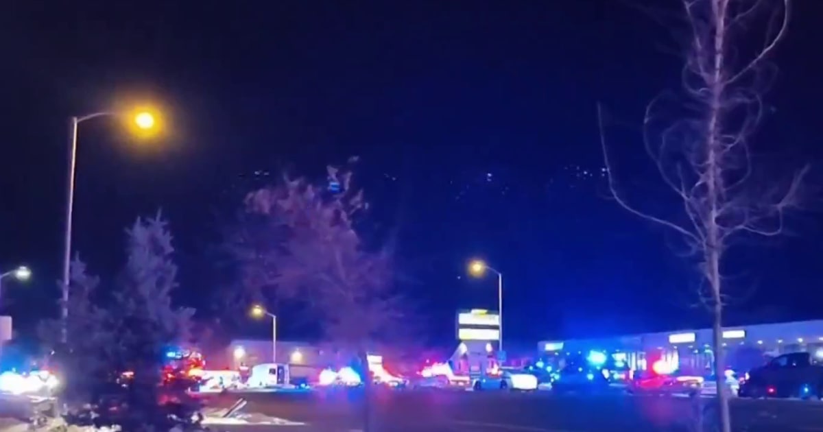 Shooting At Colorado Springs Lgbtq Nightclub Leave 5 Dead Suspect In Custody