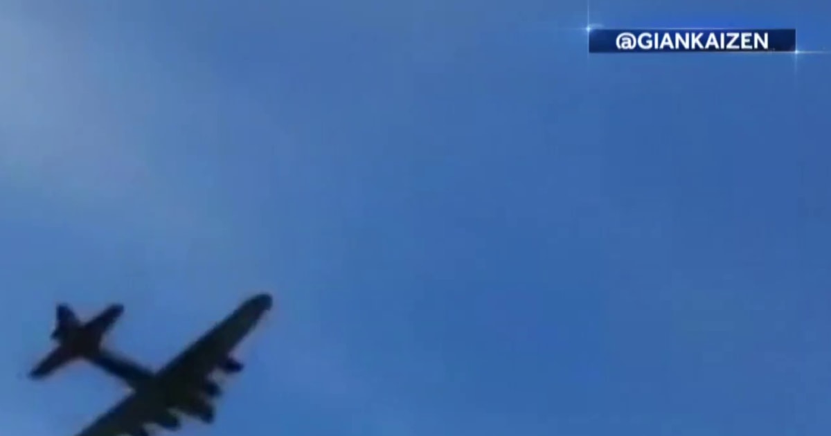 Warplane collision at Dallas airshow leaves six dead