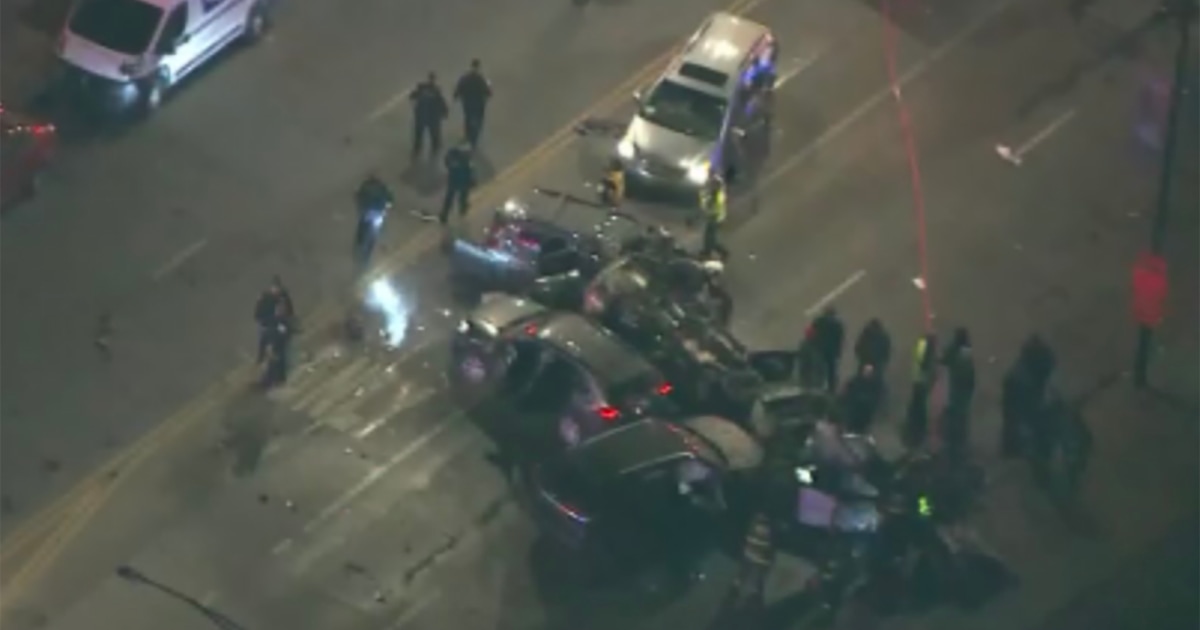 Two killed, multiple injured after wrongway crash in Chicago