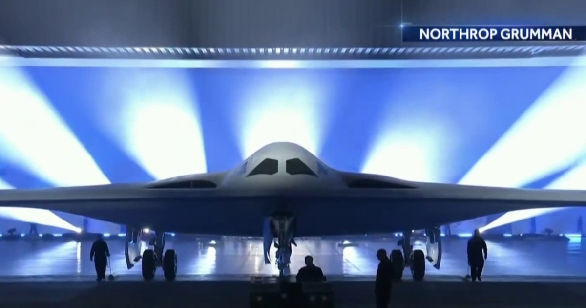 Pentagon unveils new stealth bomber plane