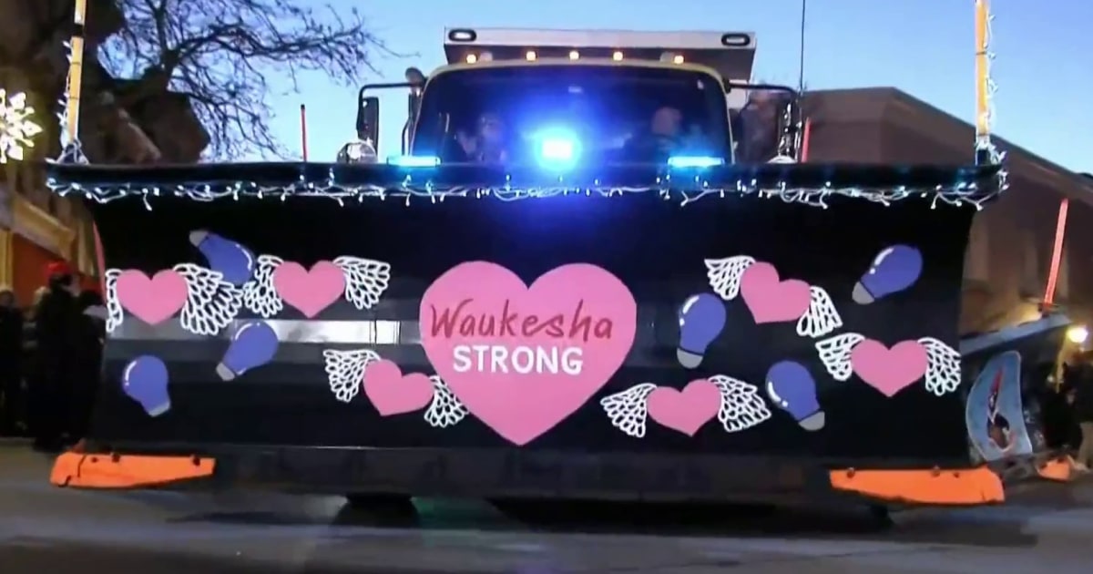 Waukesha Christmas parade returns one year after tragedy