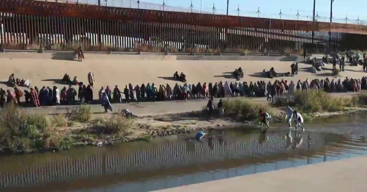 Migrant surge at border ahead of Title 42 ending