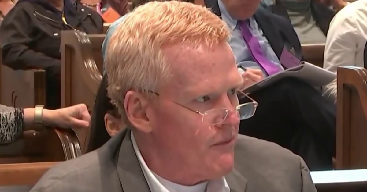 Video places Alex Murdaugh at crime scene minutes before, prosecutors argue