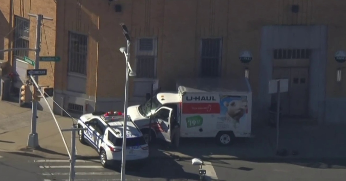 Driver in custody after UHaul strikes multiple people in Brooklyn
