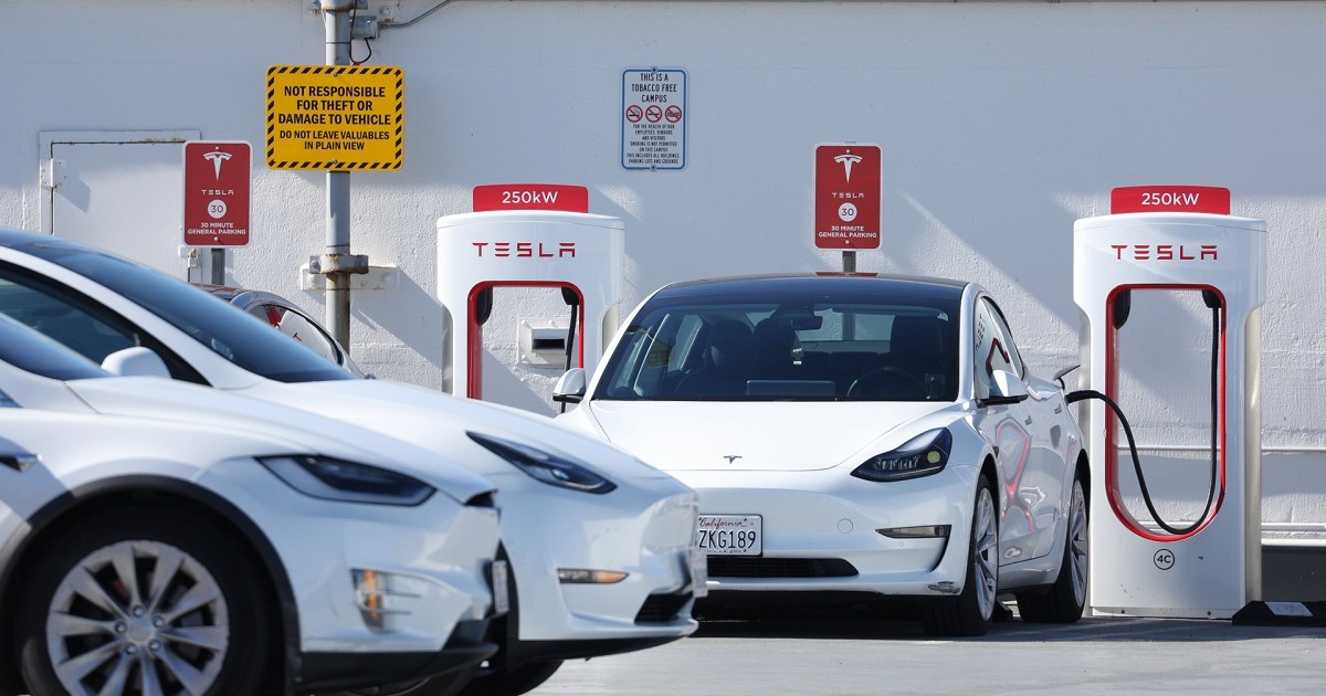 Selfdriving software problems prompt recall of some Tesla vehicles