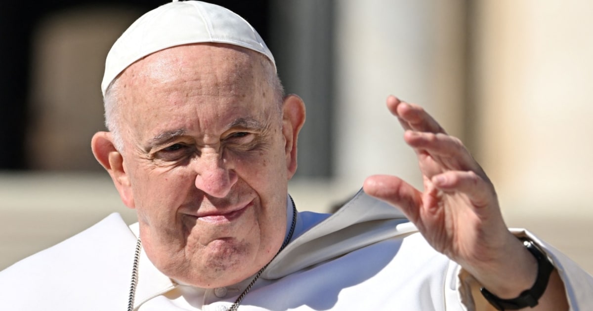 Le pape François s’est “bien reposé” pendant une nuit à l’hôpital, selon le Vatican