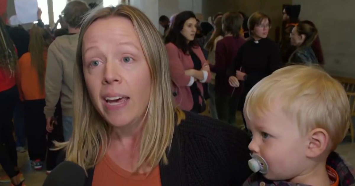 Nashville protesters call for gun law changes after horrific school ...