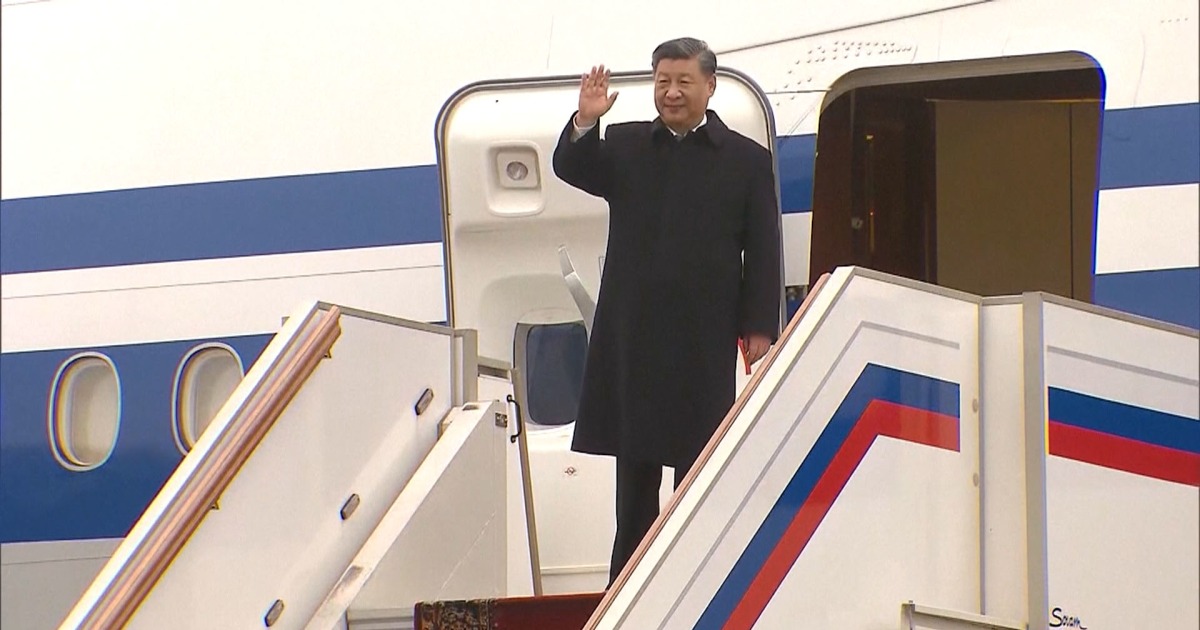 China's Xi leaves Moscow after talks with Putin as Beijing criticizes U.S. of 'fanning flames' in Ukraine