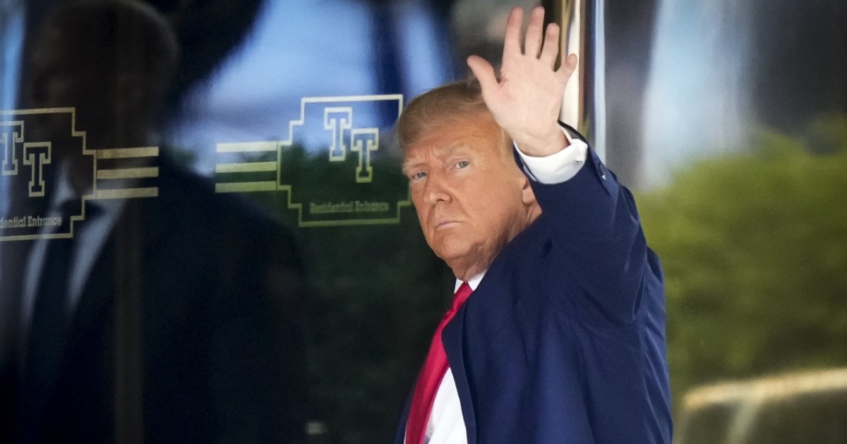 El expresidente Trump se entregará a los fiscales antes del juicio político