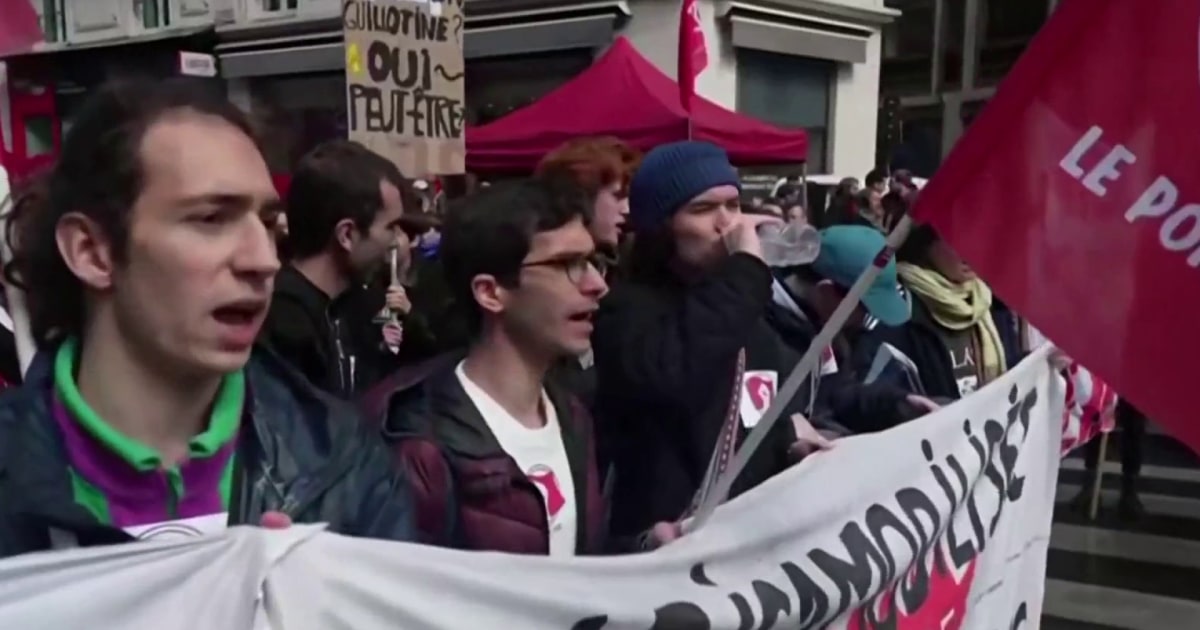 French protestors renew strikes before ruling on pension reform bill