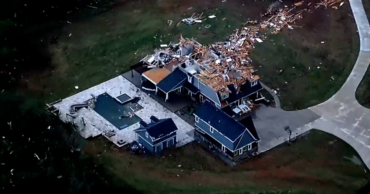 Strong storms cause damage across Oklahoma