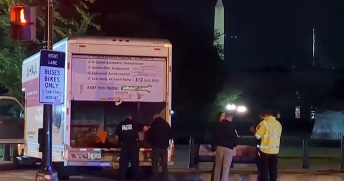 Investigators say suspect in White House truck crash sought to harm president