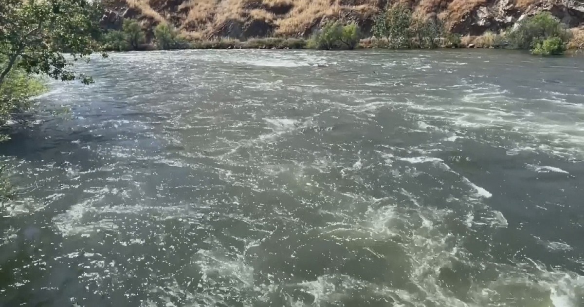 One child dead, one missing after falling into California river