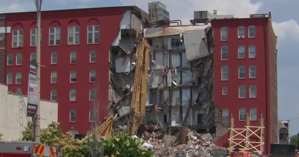 Iowa building collapse: 911 call one day before warned of tragedy