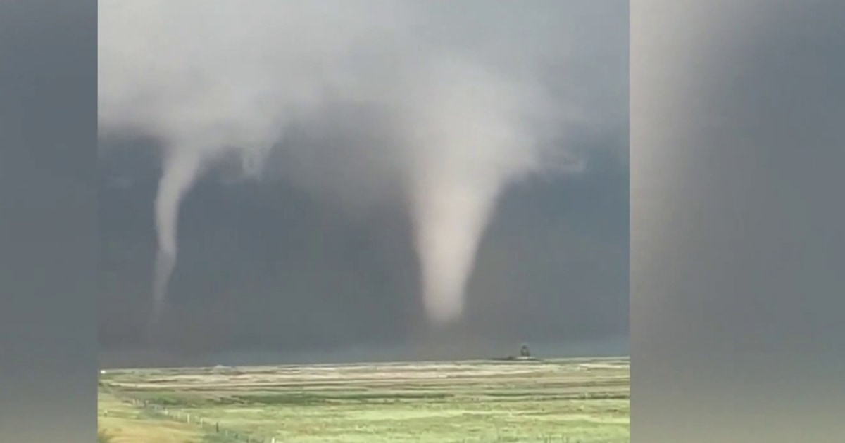 Twin tornadoes touch down in Colorado
