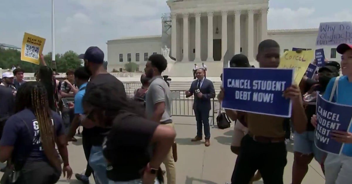 Supreme Court strikes down Biden s student debt loan relief