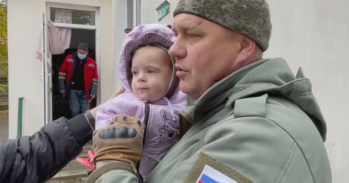 Video shows the removal of dozens of Ukrainian children by Russian soldiers