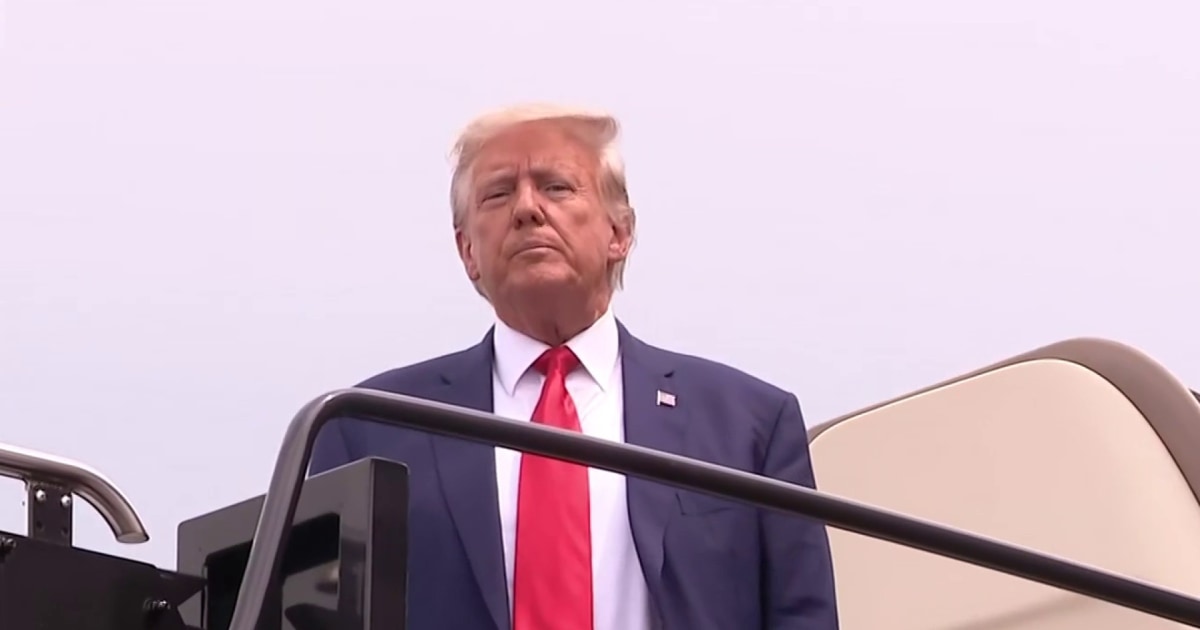 Trump arrives in D.C. ahead of arraignment