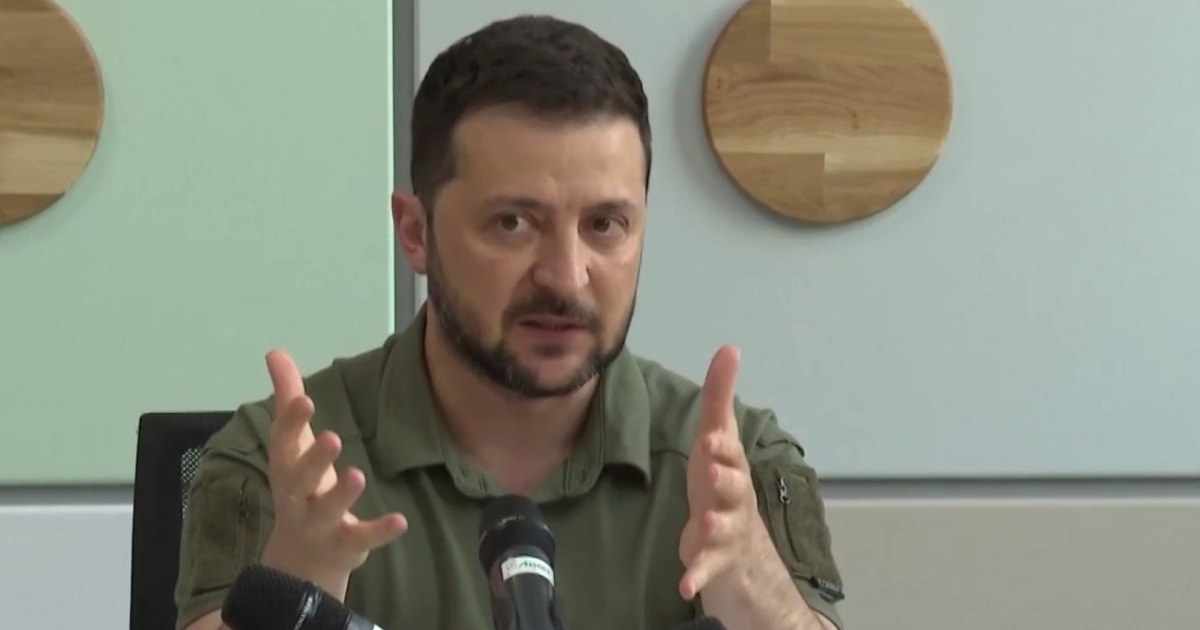 Ukraine says it detained a Russian informant planning Zelenskyy assassination plot