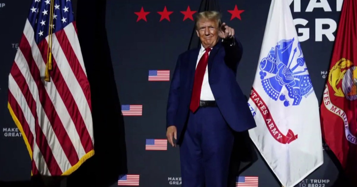 #39 Try to keep Donald Trump out of jail #39 : Trump #39 s legal firestorm strains