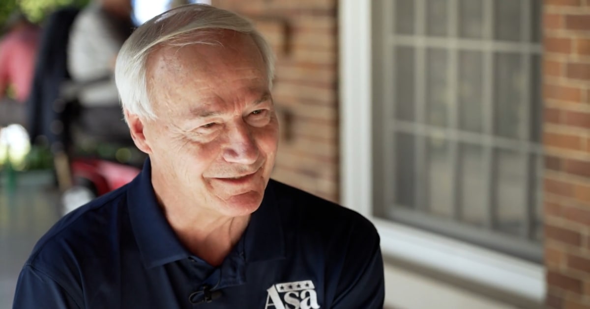 ‘Donald Trump should drop out’ of 2024 presidential race Full Hutchinson