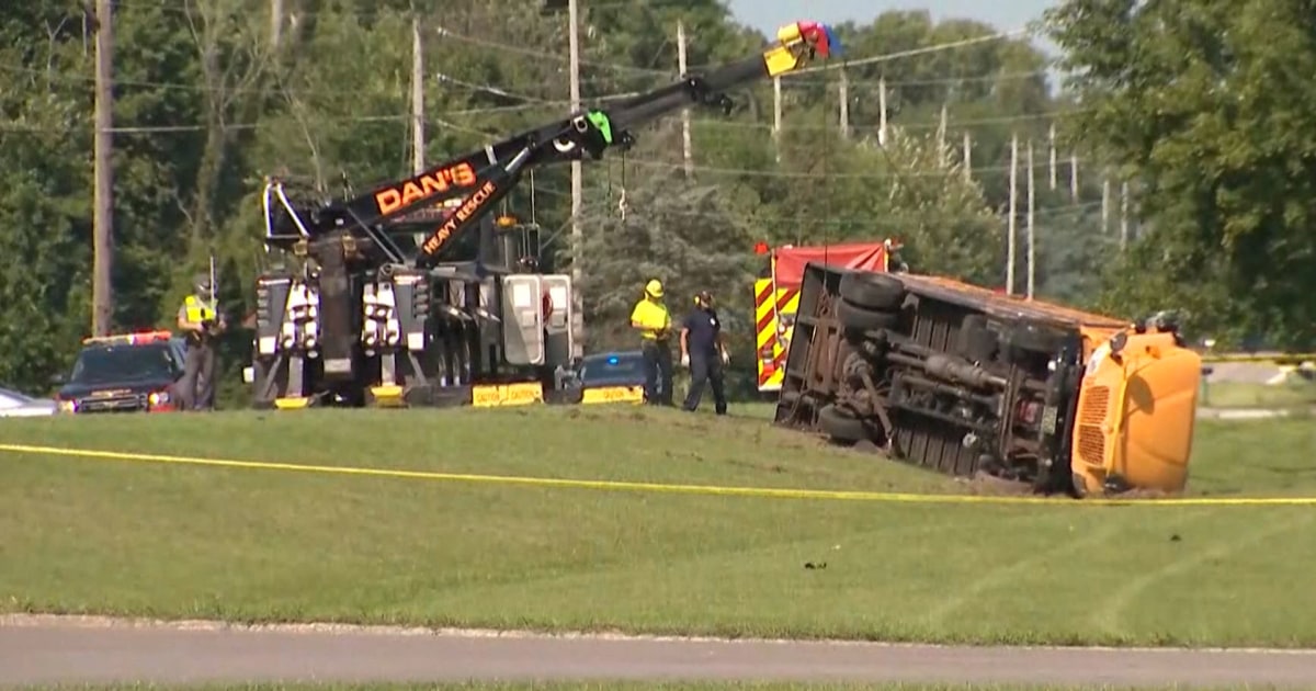 1 Child Killed, Over 20 Injured In Ohio School Bus Crash