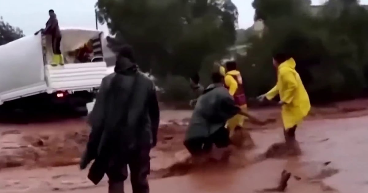 10000 Missing And Feared Dead After Floods Sweep Libya 