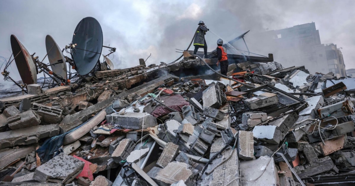 Death toll rises for Israelis and Palestinians in second day of fighting