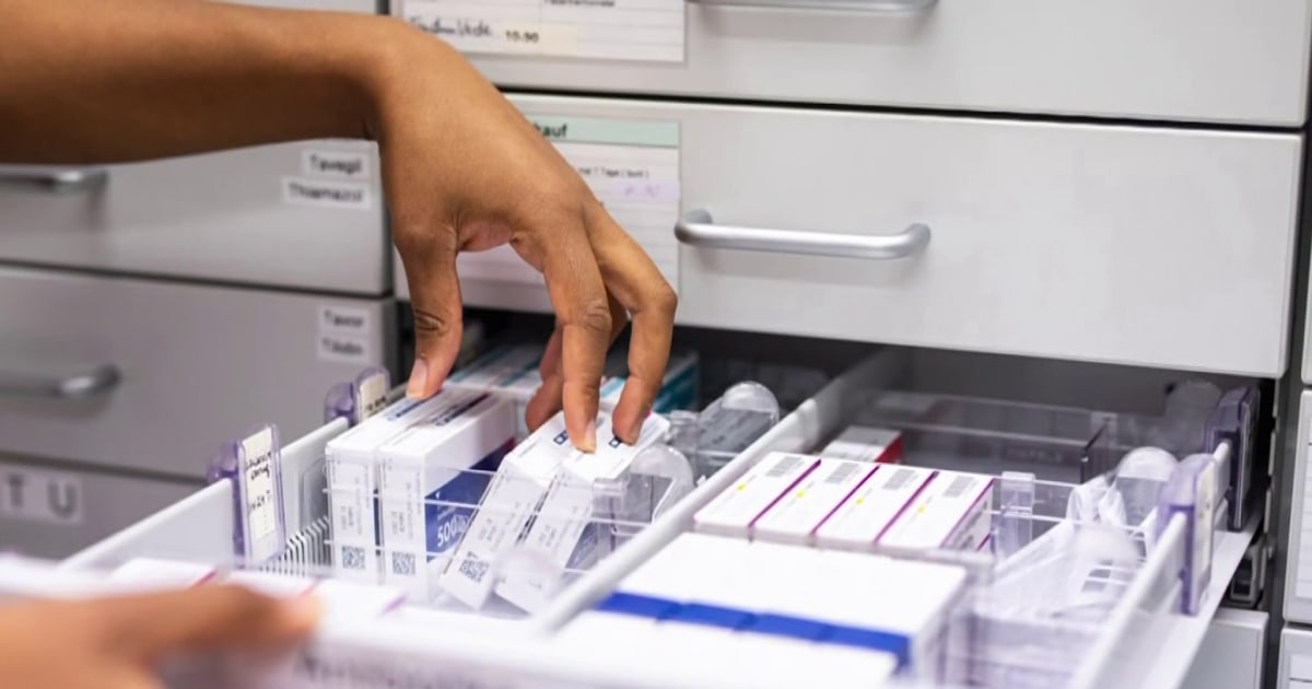 CVS and Walgreens pharmacists launch series of walkouts