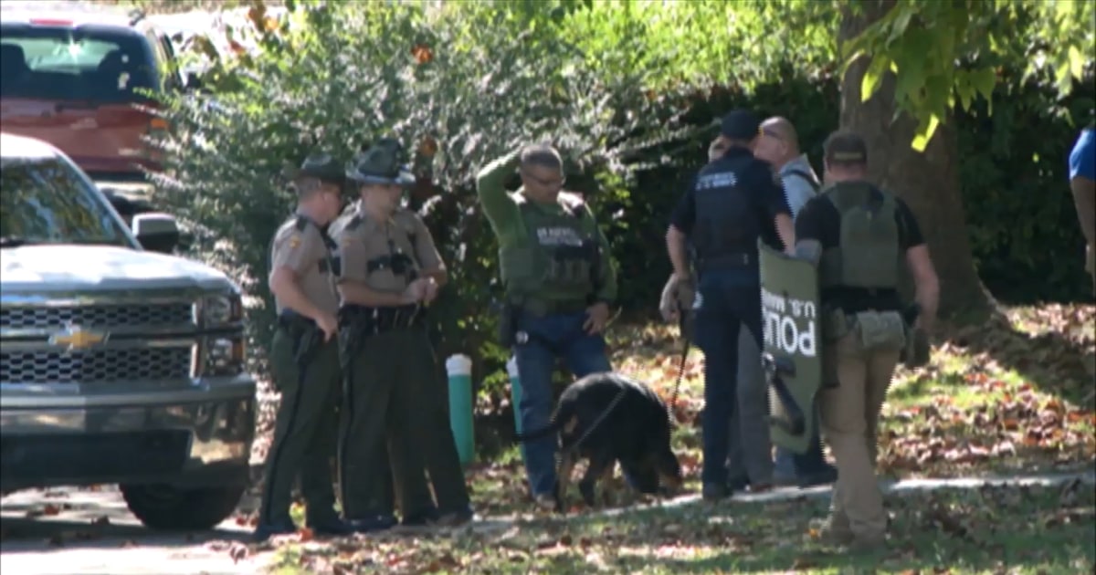 Manhunt underway for inmate who escaped from transport van in Tennessee