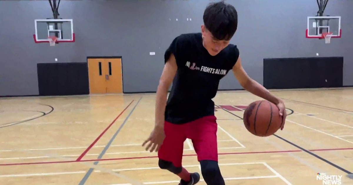 Buzzer beating half court shot brings Arizona high school together