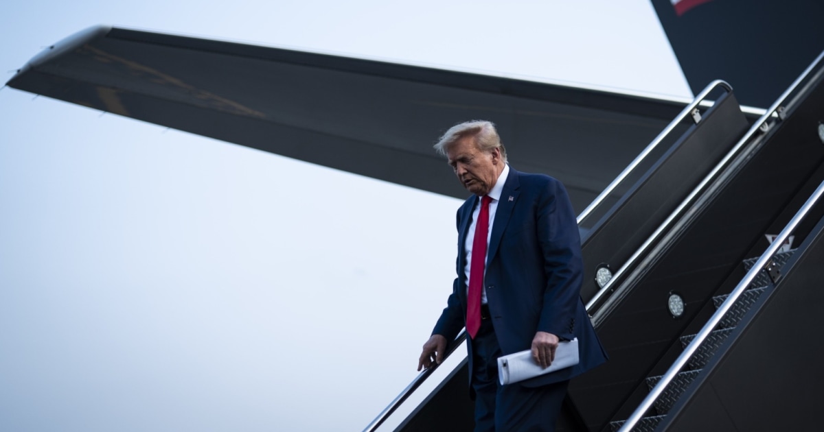 Jack Smith seeks to bar Trump from invoking conspiracy theories at Jan. 6 trial