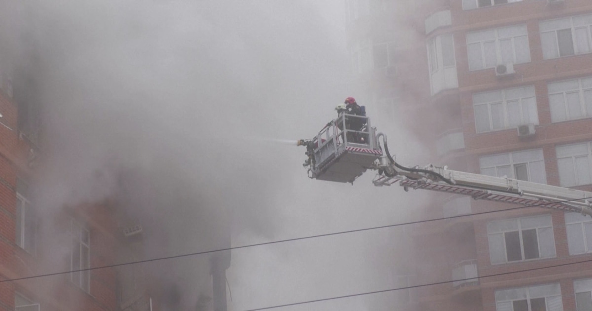 Russian Strikes Kill 11 Civilians in Ukraine, Injure 40