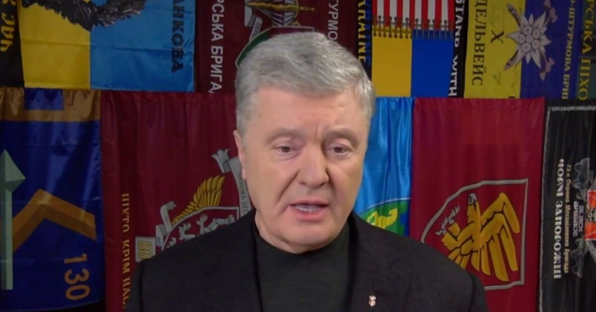 Petro Poroshenko says he could see Russian air strikes from his house