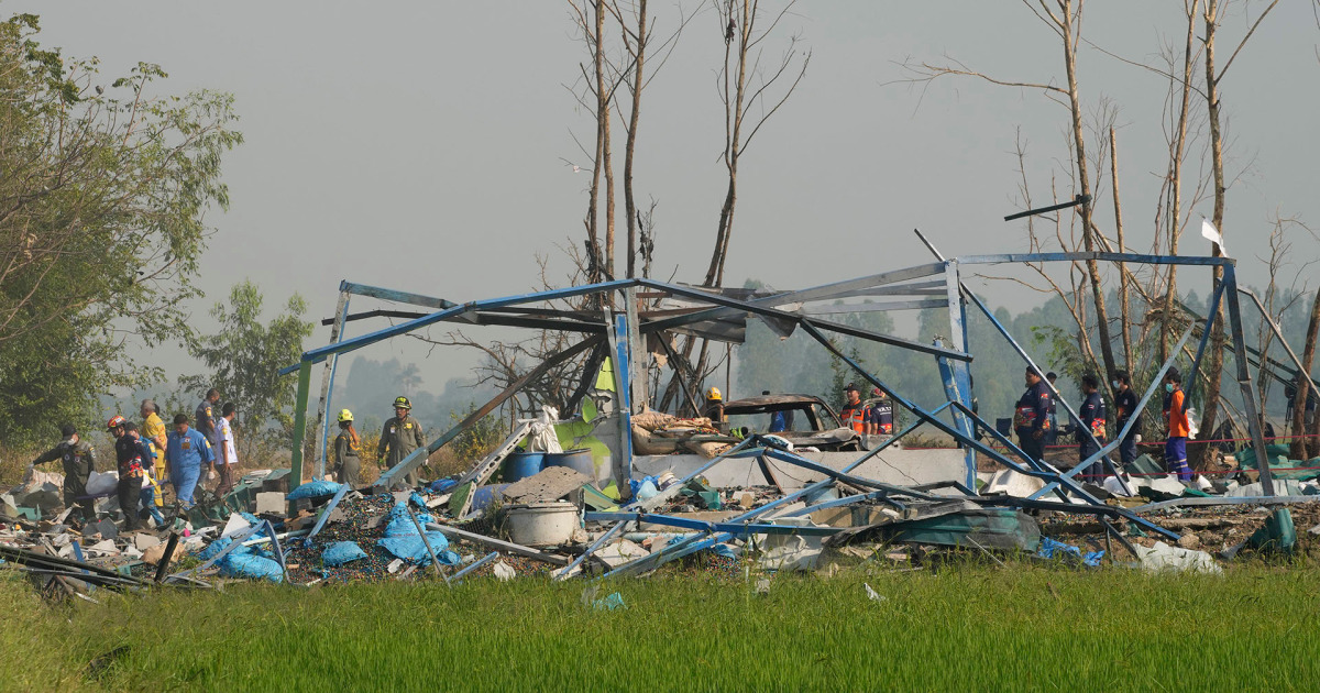 Explosion at fireworks factory in thailand kills at least 20