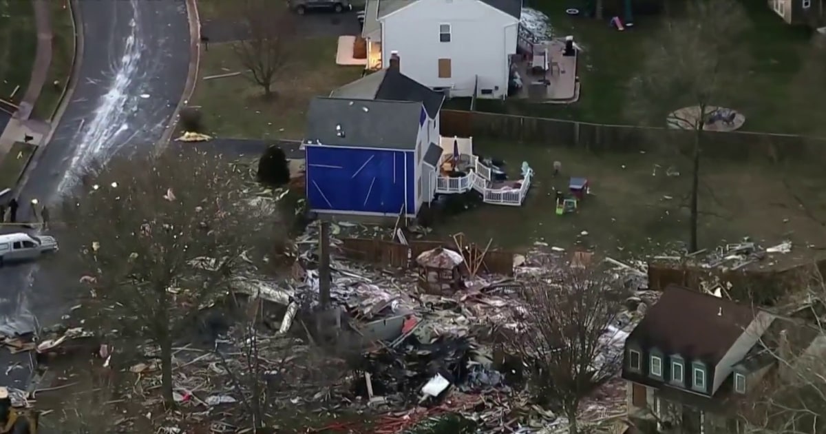 Authorities investigate deadly Virginia house explosion