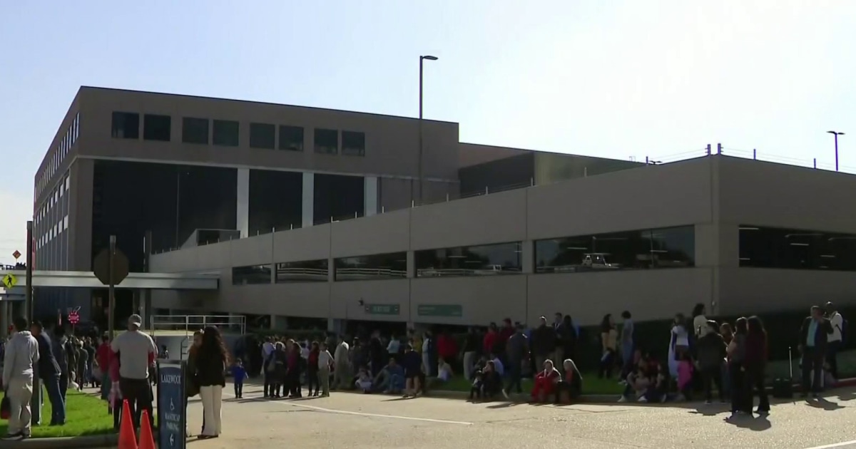 Houston Police respond to shooting at Joel Osteen&rsquo;s Lakewood Church