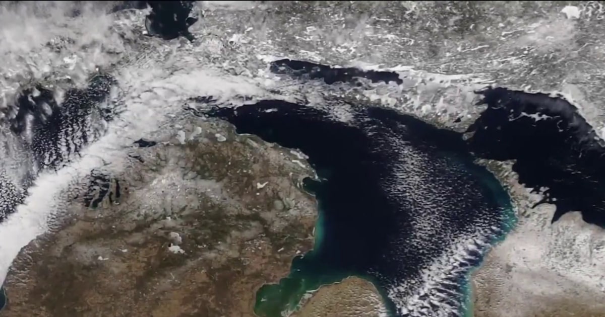Great Lakes ice cover hits historic low this winter