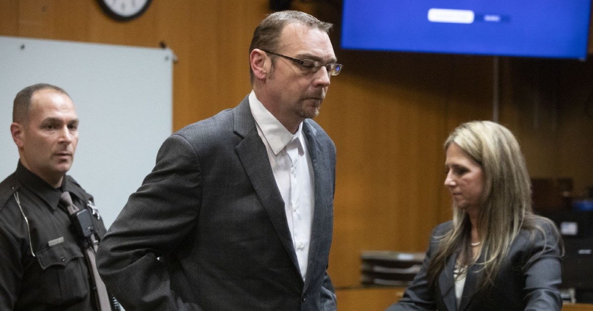 Ethan Crumbley's journal entries could be 'very damning' in father's