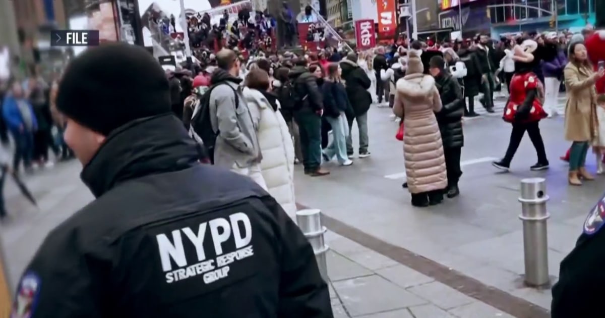 Arrests made in connection to women saying they were punched in the face in New York City