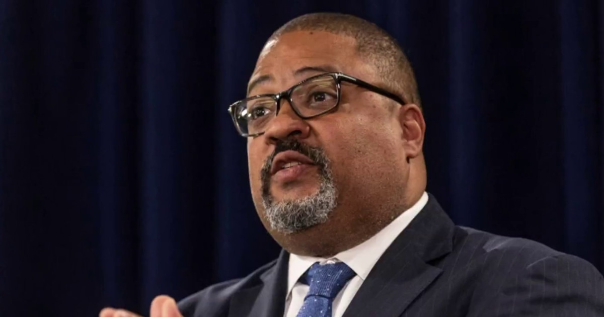 Alvin Bragg urges Judge Merchan to amend Trumporder to include