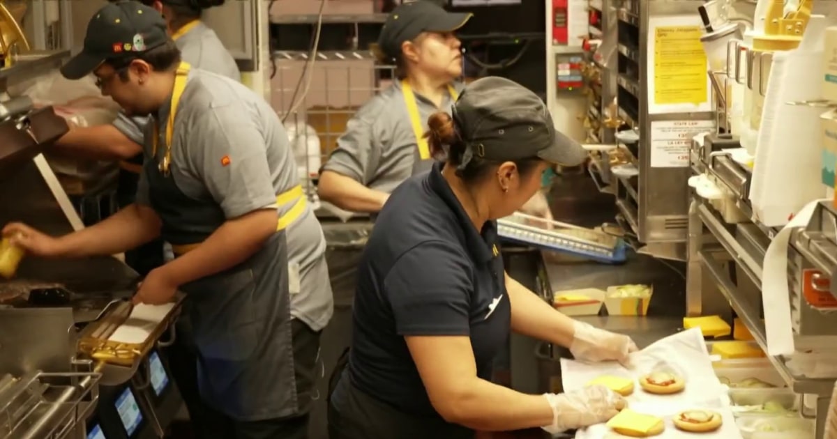 Broad effects of new California law that raises minimum wage to $20 for some fast-food workers