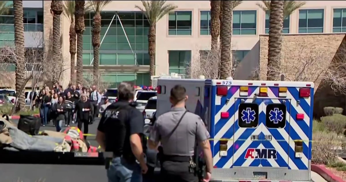 Suspect dead after killing 2 people in Las Vegas law office