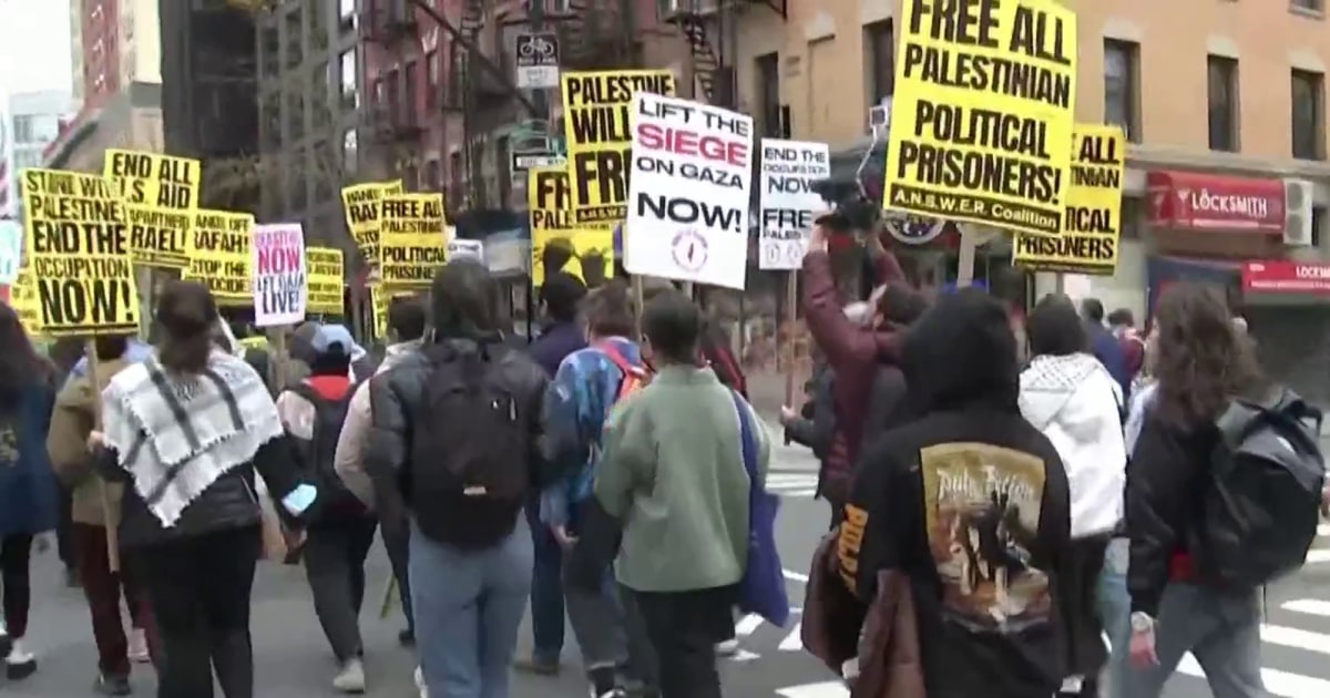 New protests at Columbia University after arrest of more than 100