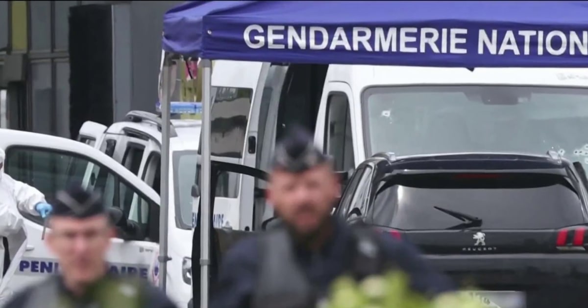 Une vidéo montre un homme armé libérant un « baron de la drogue » de la garde à vue de la police française