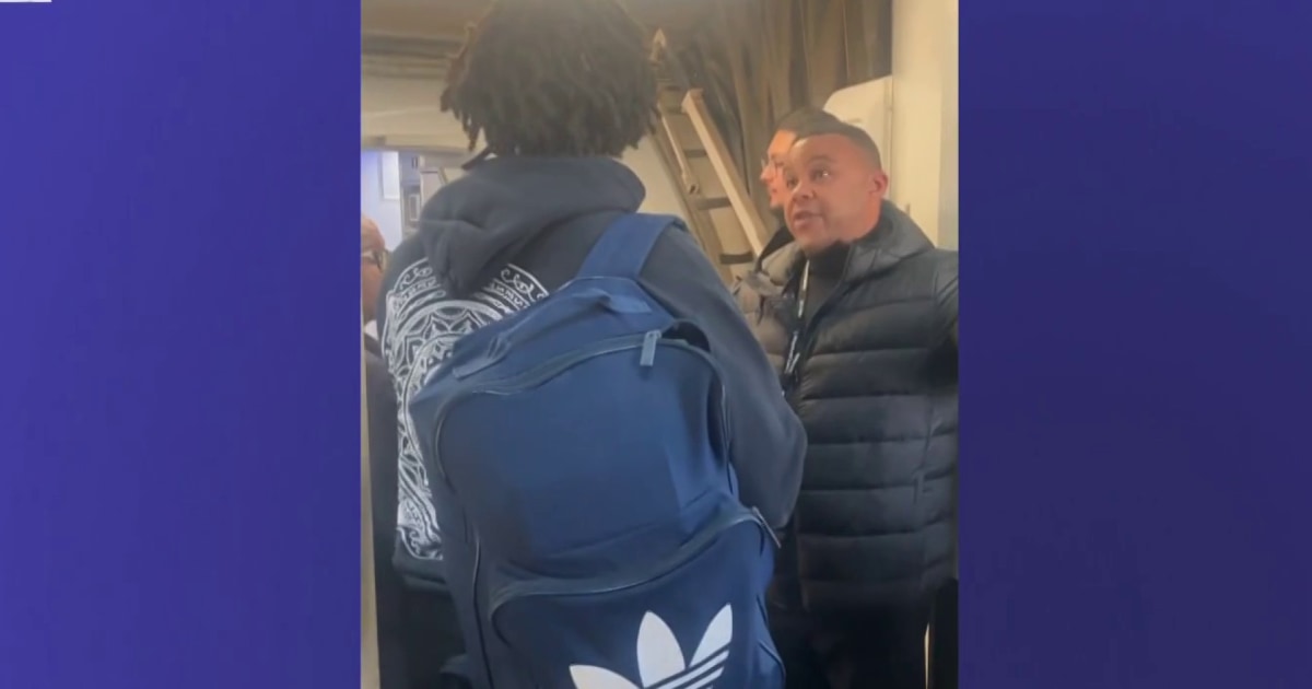Three Black passengers suing American Airlines for racial discrimination